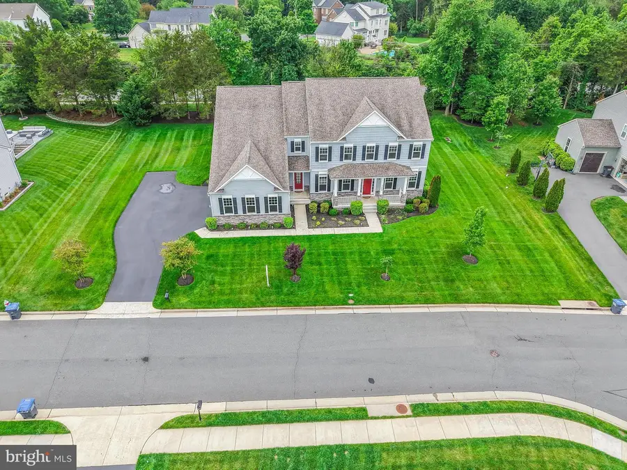 11865 Boscobel Ct, Herndon, VA 20170 - #2