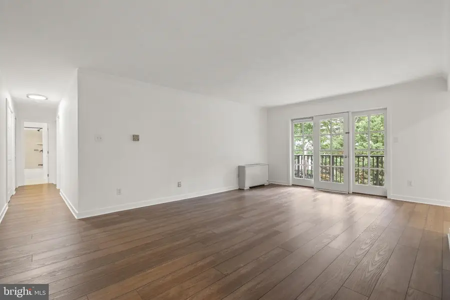 3334 Spring Ln #b-42, Falls Church, VA 22041 - #2