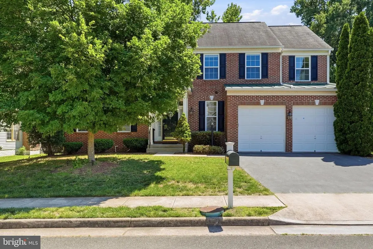 6405 Gayfields Rd, Alexandria, VA 22315 - #1