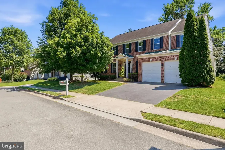 6405 Gayfields Rd, Alexandria, VA 22315 - #2