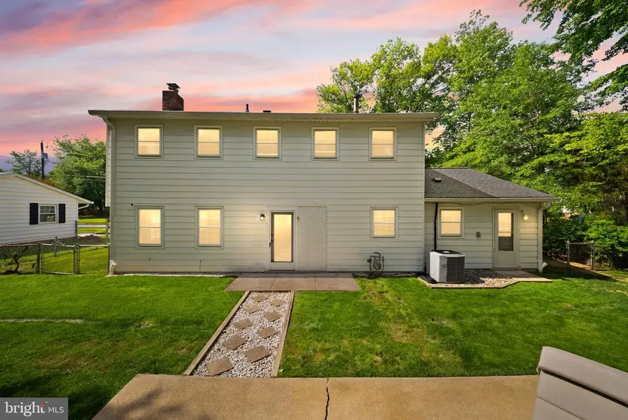 4215 Alcott St, Alexandria, VA 22309 - #2