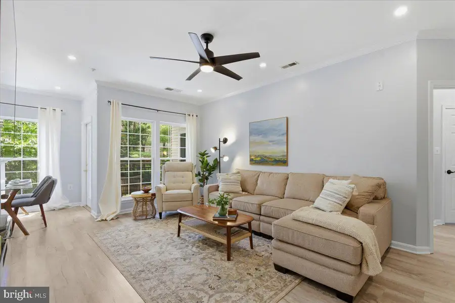 4127 Fountainside Ln #201, Fairfax, VA 22030 - #2