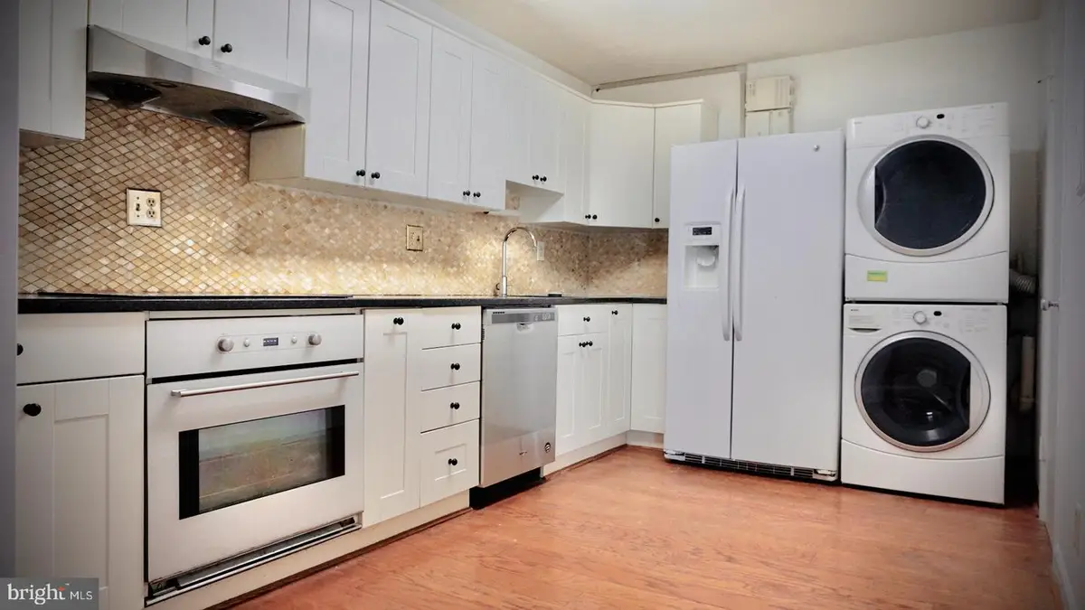 8340 Greensboro Dr #906, McLean, VA 22102 - #1
