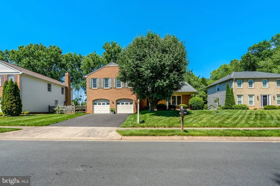 9920 Marquand Dr, Burke, VA 22015 - #3
