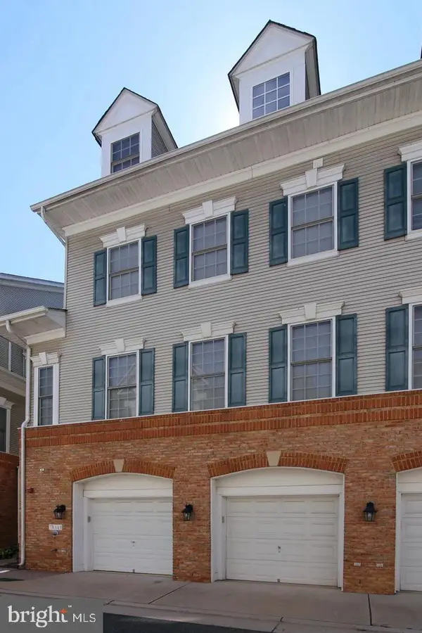 7751 Milford Haven Dr #51a, LORTON, VA 22079