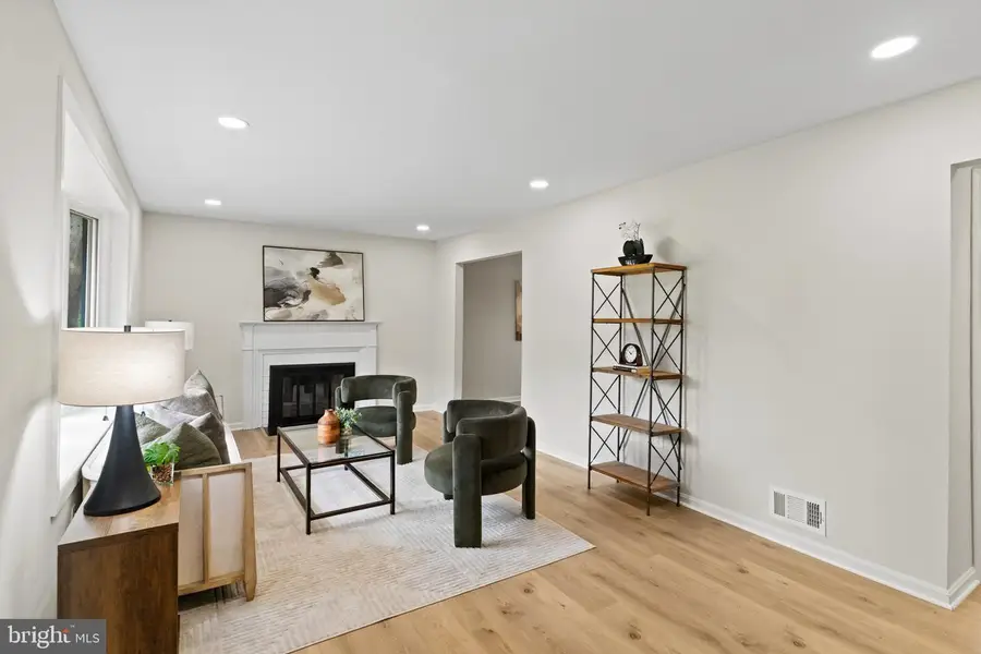 5105 Walport Ln, Fairfax, VA 22032 - #2