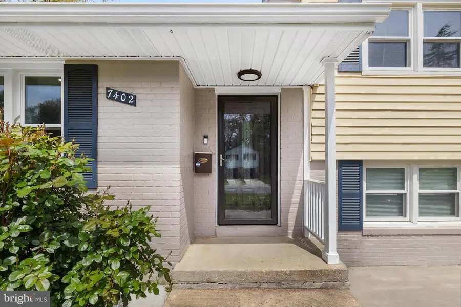 7402 Dunston St, Springfield, VA 22151 - #3