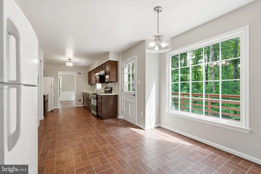 7619 Huntmaster Ln, McLean, VA 22102 - #3