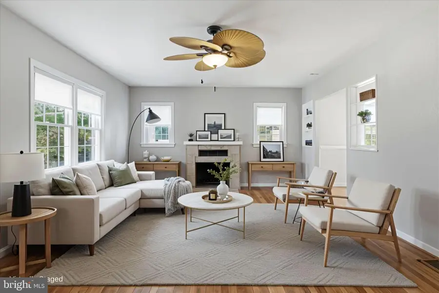 2504 Stone Hedge Dr, Alexandria, VA 22306 - #2
