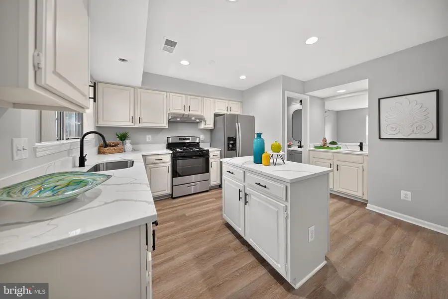 6576 Medinah Ln, Alexandria, VA 22312 - #2