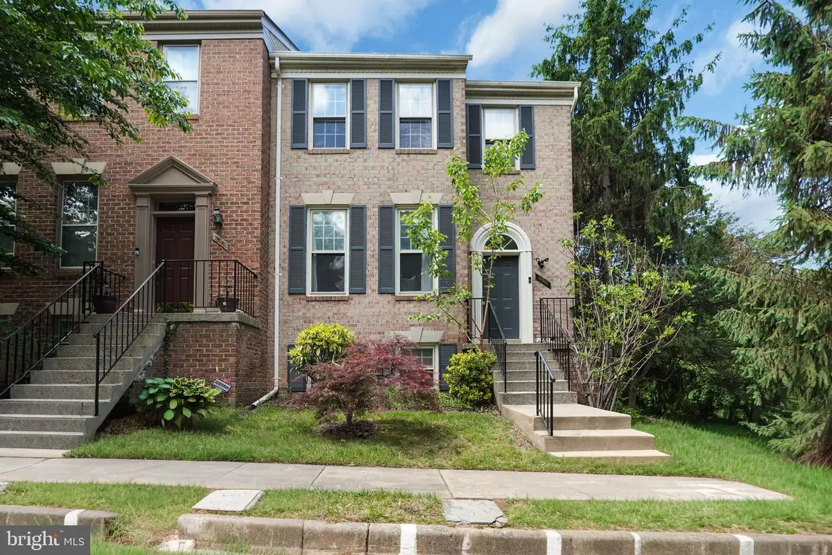 12300 Quiet Hollow Ct, Fairfax, VA 22033 - #1