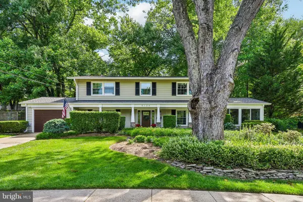 5104 Southampton Dr, ANNANDALE, VA 22003