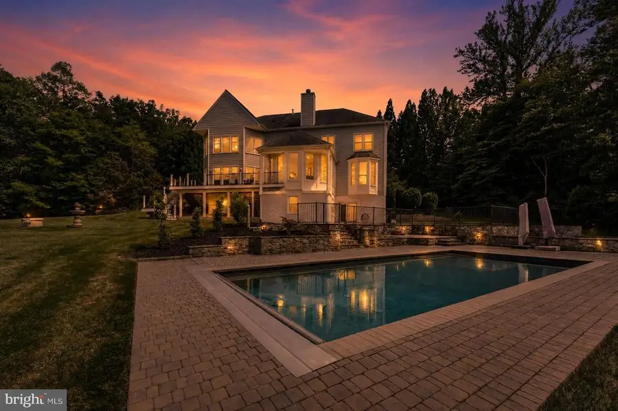 9772 Thorn Bush Dr, Fairfax Station, VA 22039 - #3