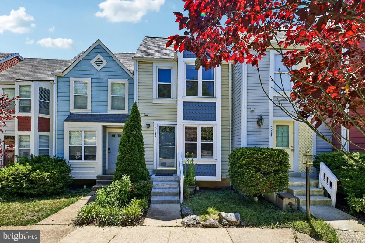 5921 Sir Cambridge Way, Alexandria, VA 22315 - #1