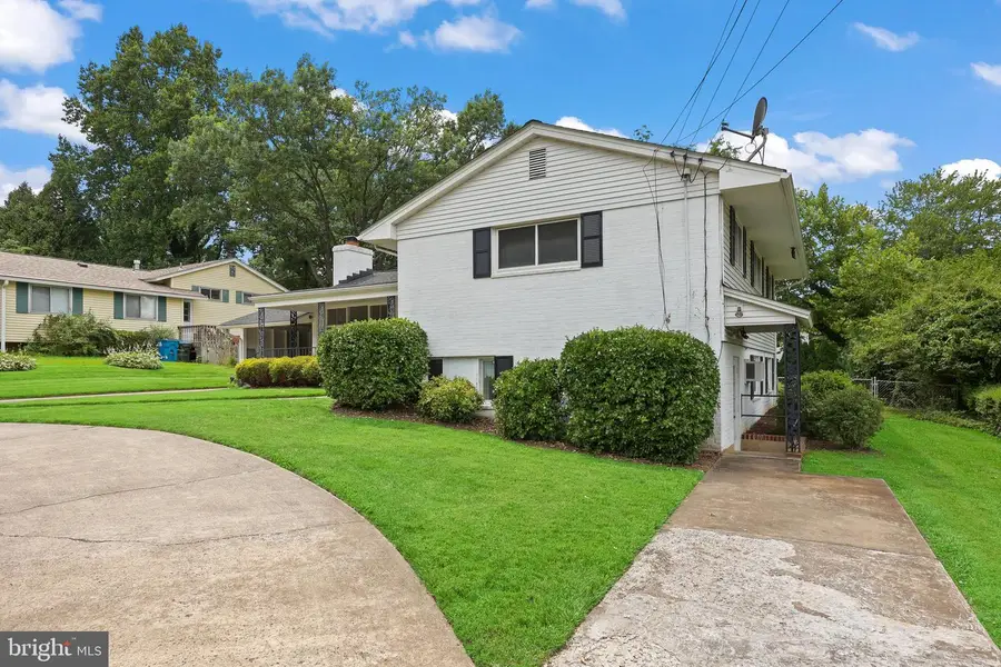 4802 Ravensworth Rd, Annandale, VA 22003 - #2