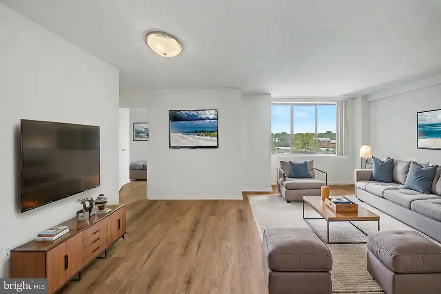 6631 Wakefield Dr #520, Alexandria, VA 22307 - #2