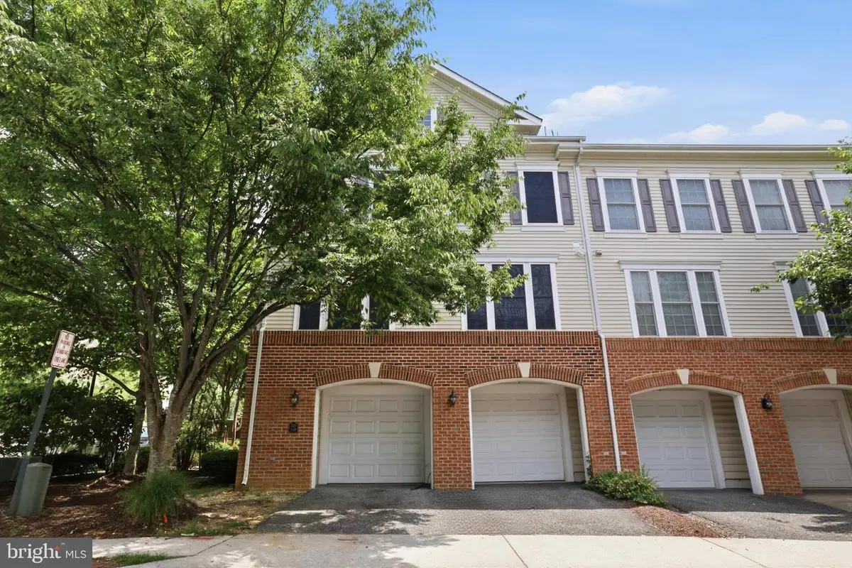 7109 Mason Grove Ct #2, Alexandria, VA 22306 - #1