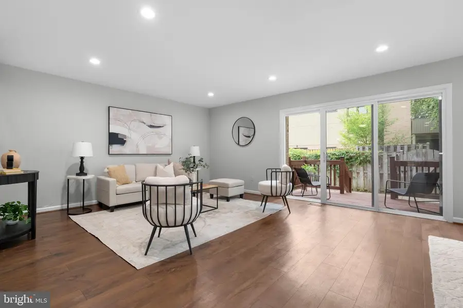 3170 Readsborough Ct, Fairfax, VA 22031 - #3
