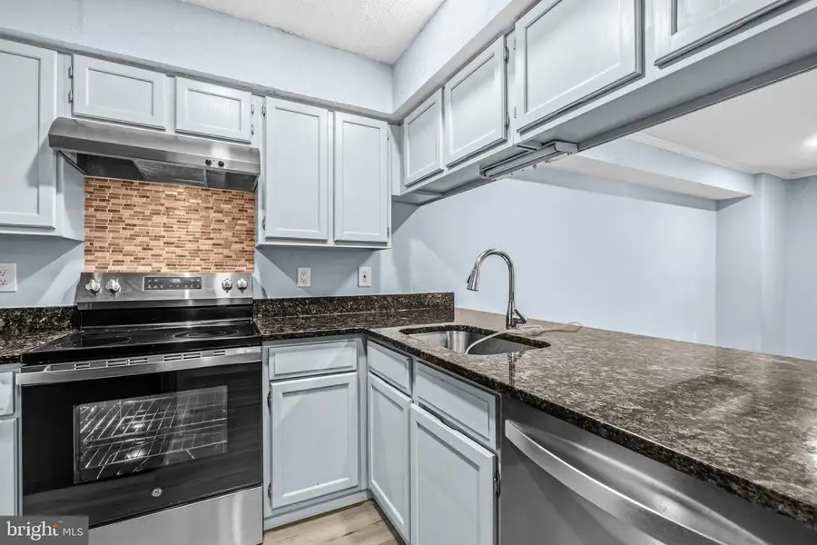 1524 Lincoln Way #107, McLean, VA 22102 - #3