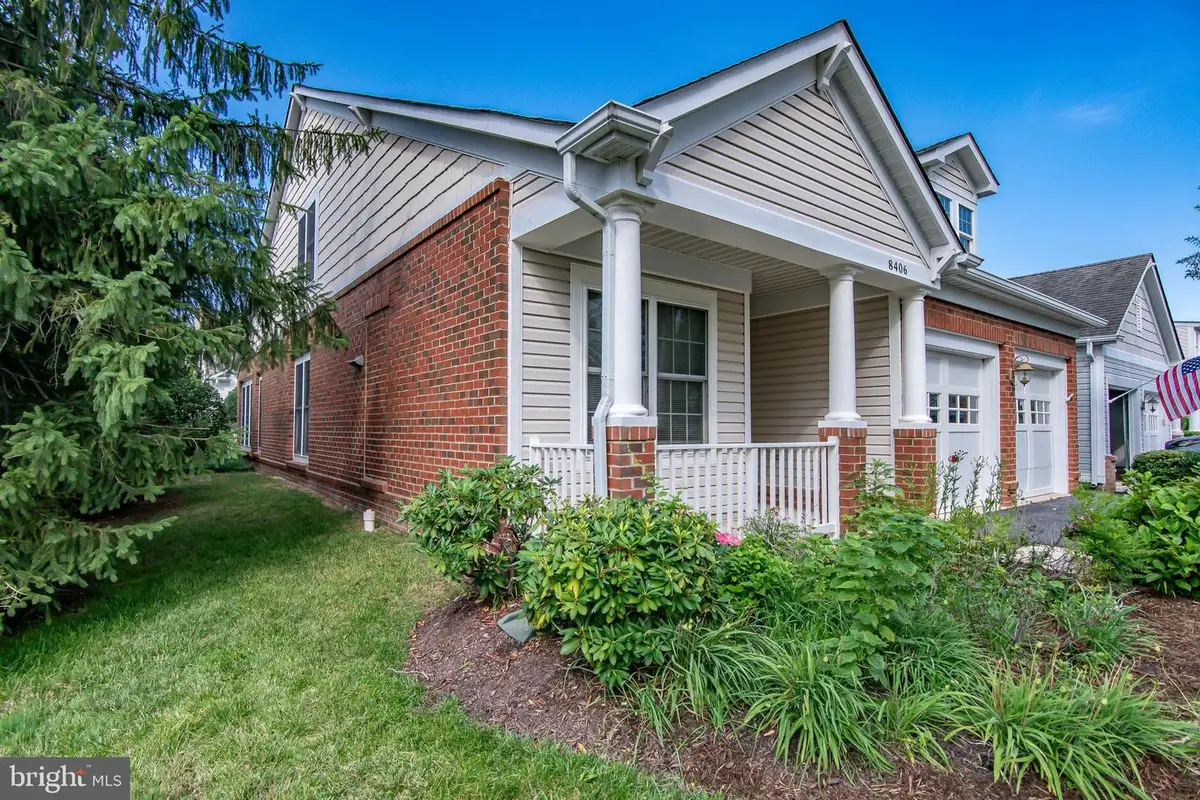 8406 Mountain Larkspur Dr Dr, Lorton, VA 22079 - #1