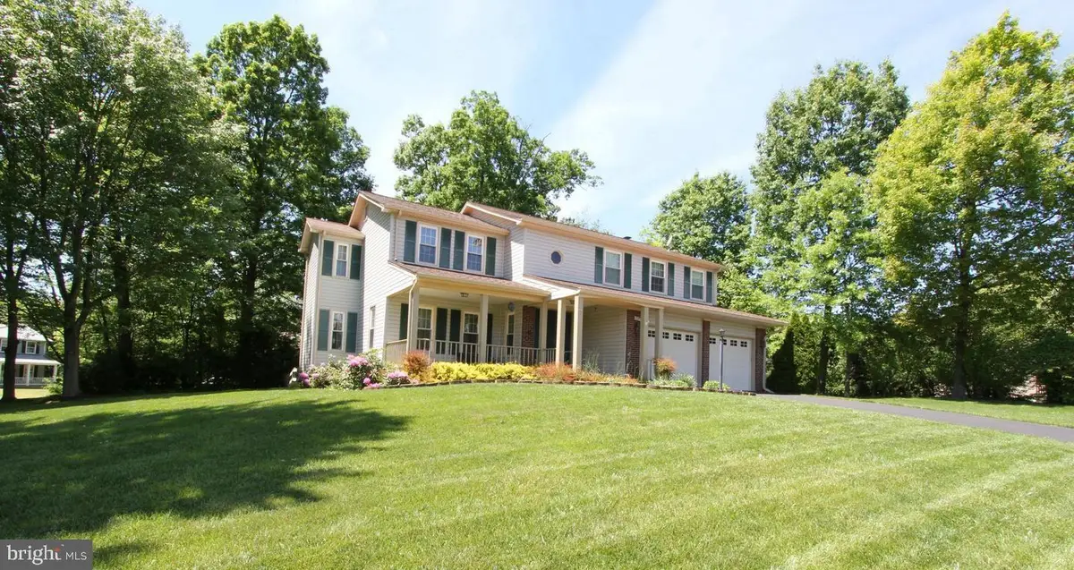 13300 Tuckaway Dr, Fairfax, VA 22033 - #1