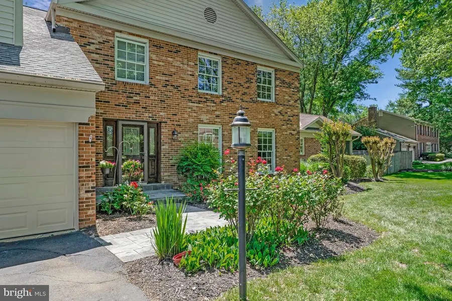 1301 Stone Meadow Way, Vienna, VA 22182 - #2