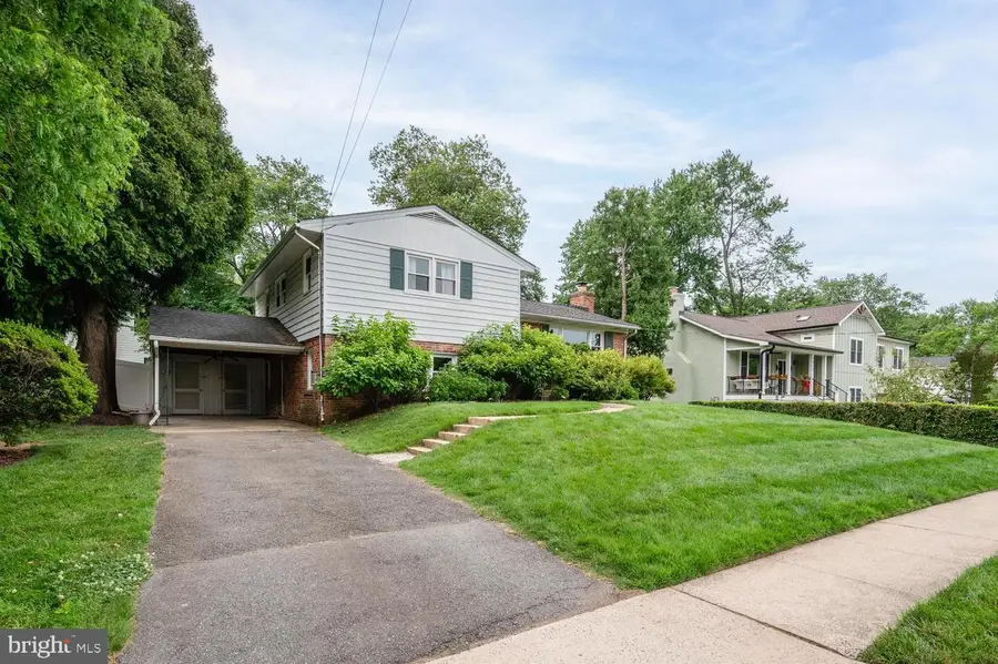 7011 Sea Cliff Rd, McLean, VA 22101 - #2