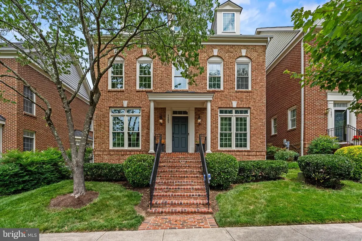 1405 Buena Vista Ave, McLean, VA 22101 - #1