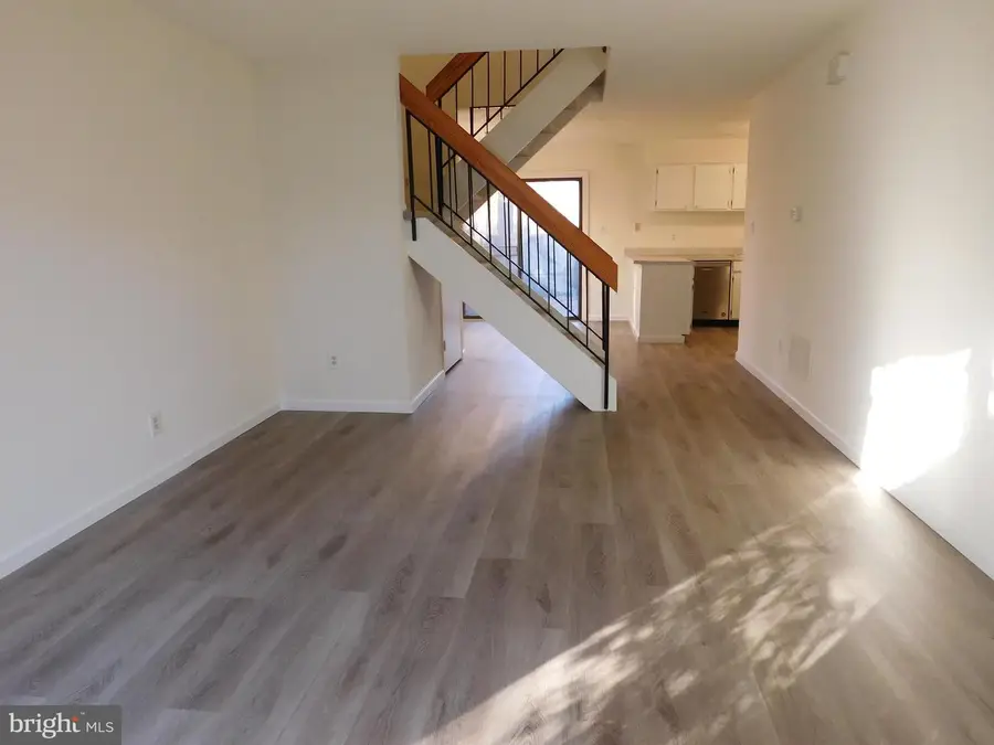 2130 Cartwright Pl, Reston, VA 20191 - #2