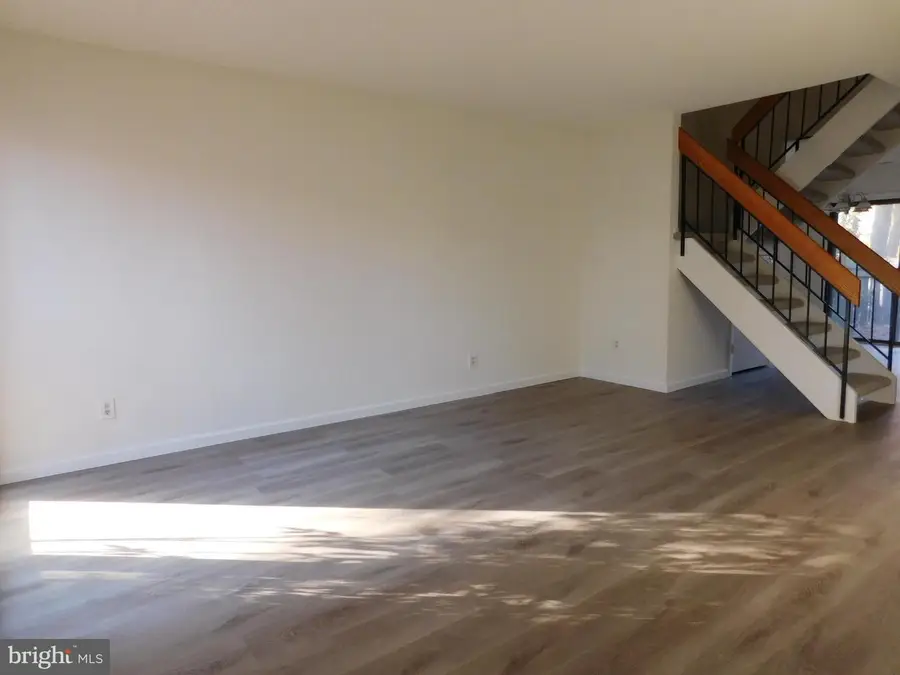 2130 Cartwright Pl, Reston, VA 20191 - #3