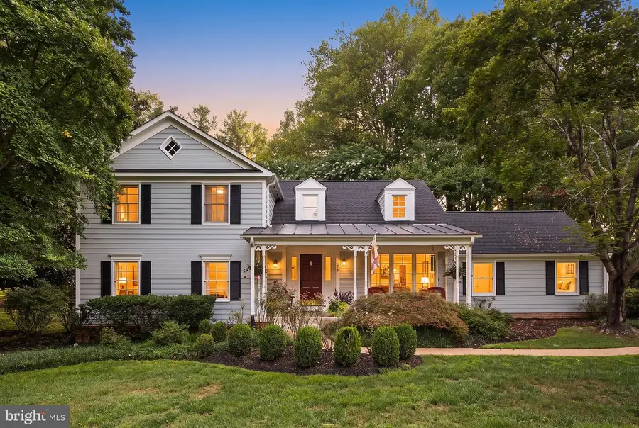 210 Falcon Ridge Rd, Great Falls, VA 22066 - #2