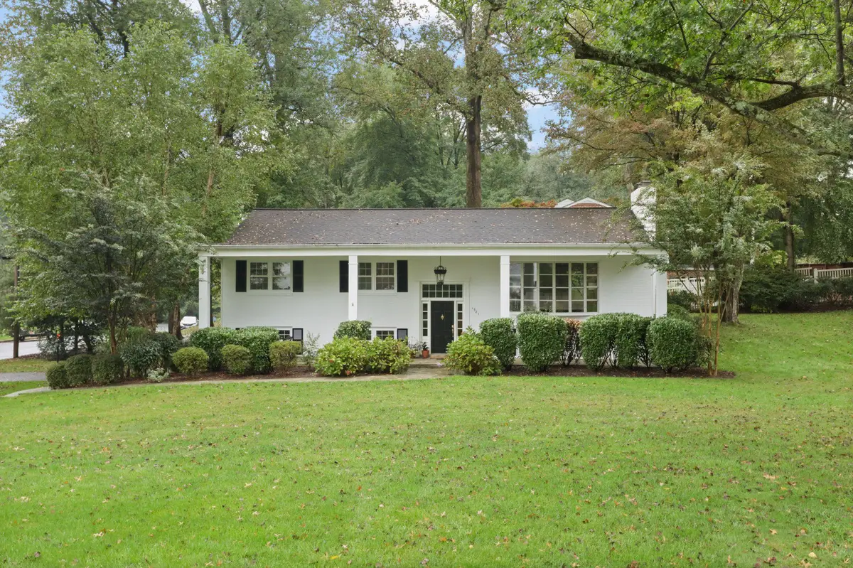 1521 Forest Villa Ln, McLean, VA 22101 - #1