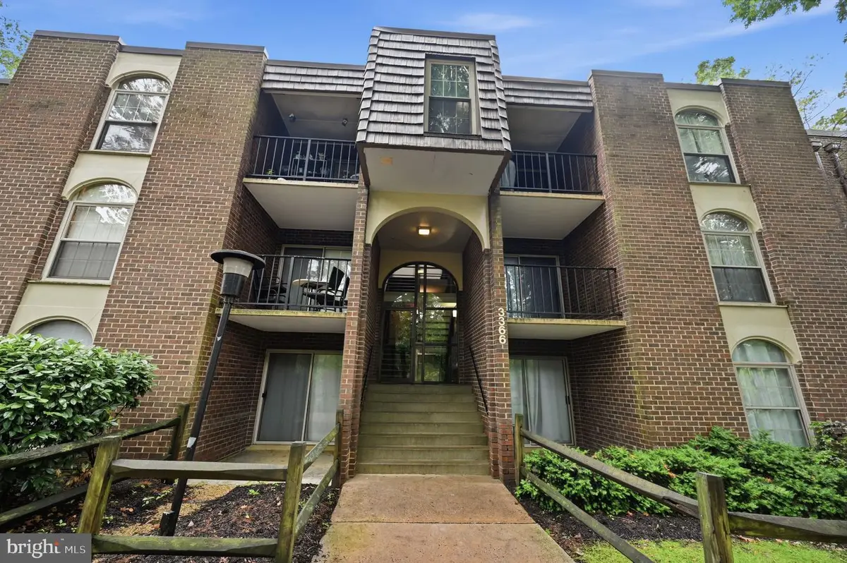 3366 Woodburn Rd #23, Annandale, VA 22003 - #1