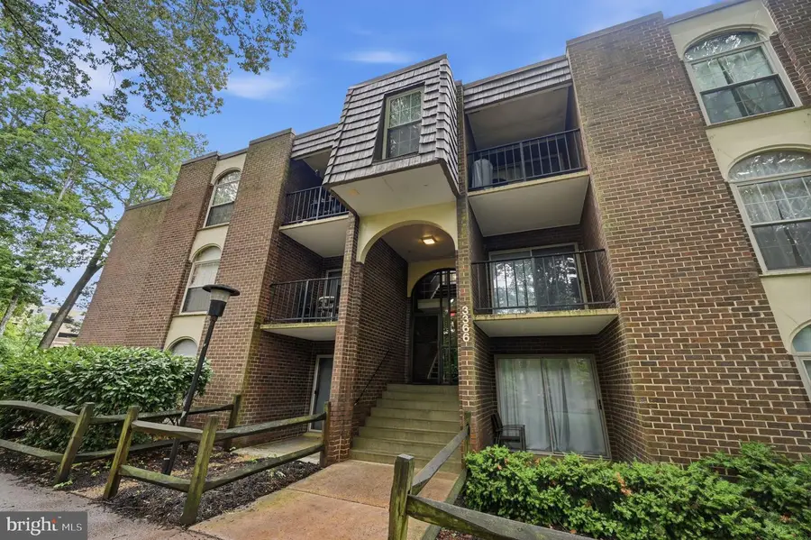 3366 Woodburn Rd #23, Annandale, VA 22003 - #2