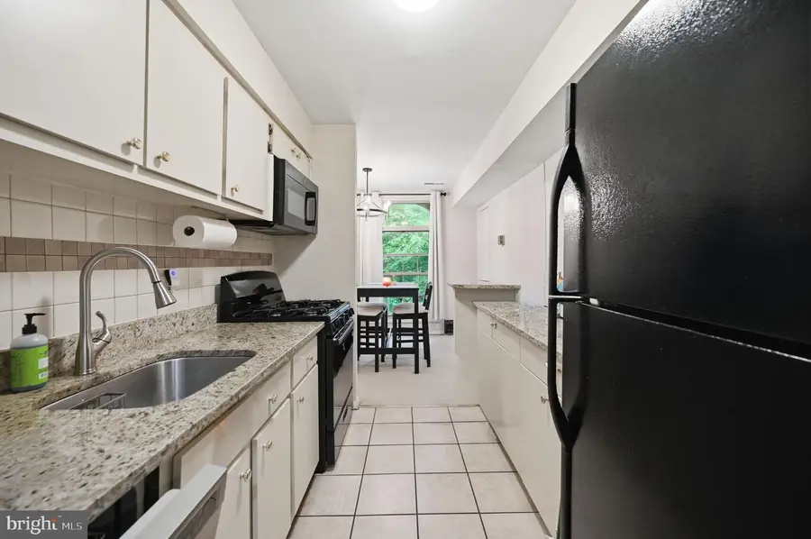 3366 Woodburn Rd #23, Annandale, VA 22003 - #3