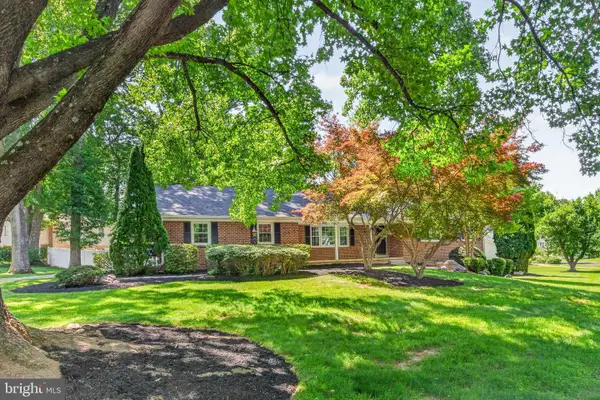 2541 Oak Valley Dr, VIENNA, VA 22181