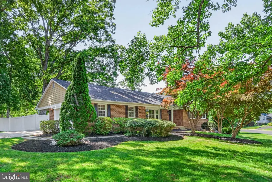 2541 Oak Valley Dr, Vienna, VA 22181 - #3