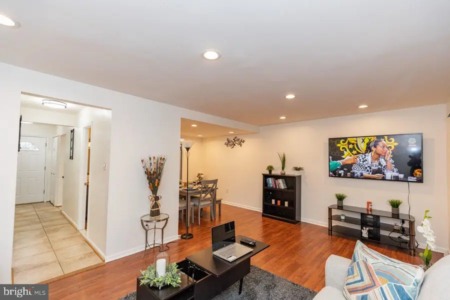 6463 Gildar St, Alexandria, VA 22310 - #3