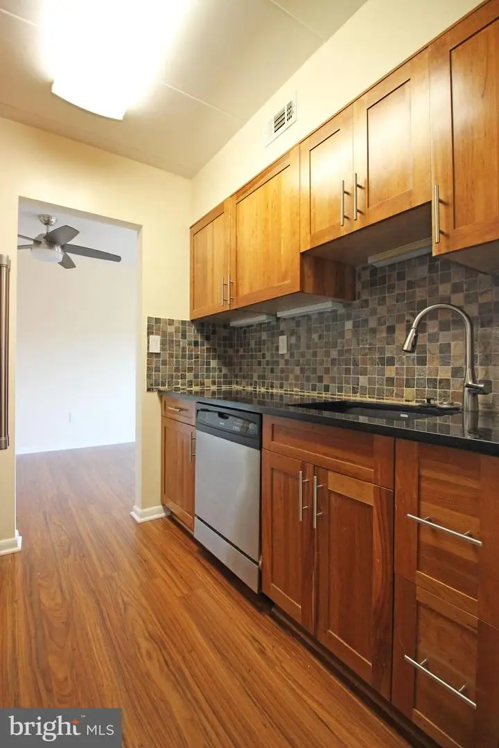 200 Locust St Se #405, Vienna, VA 22180 - #3