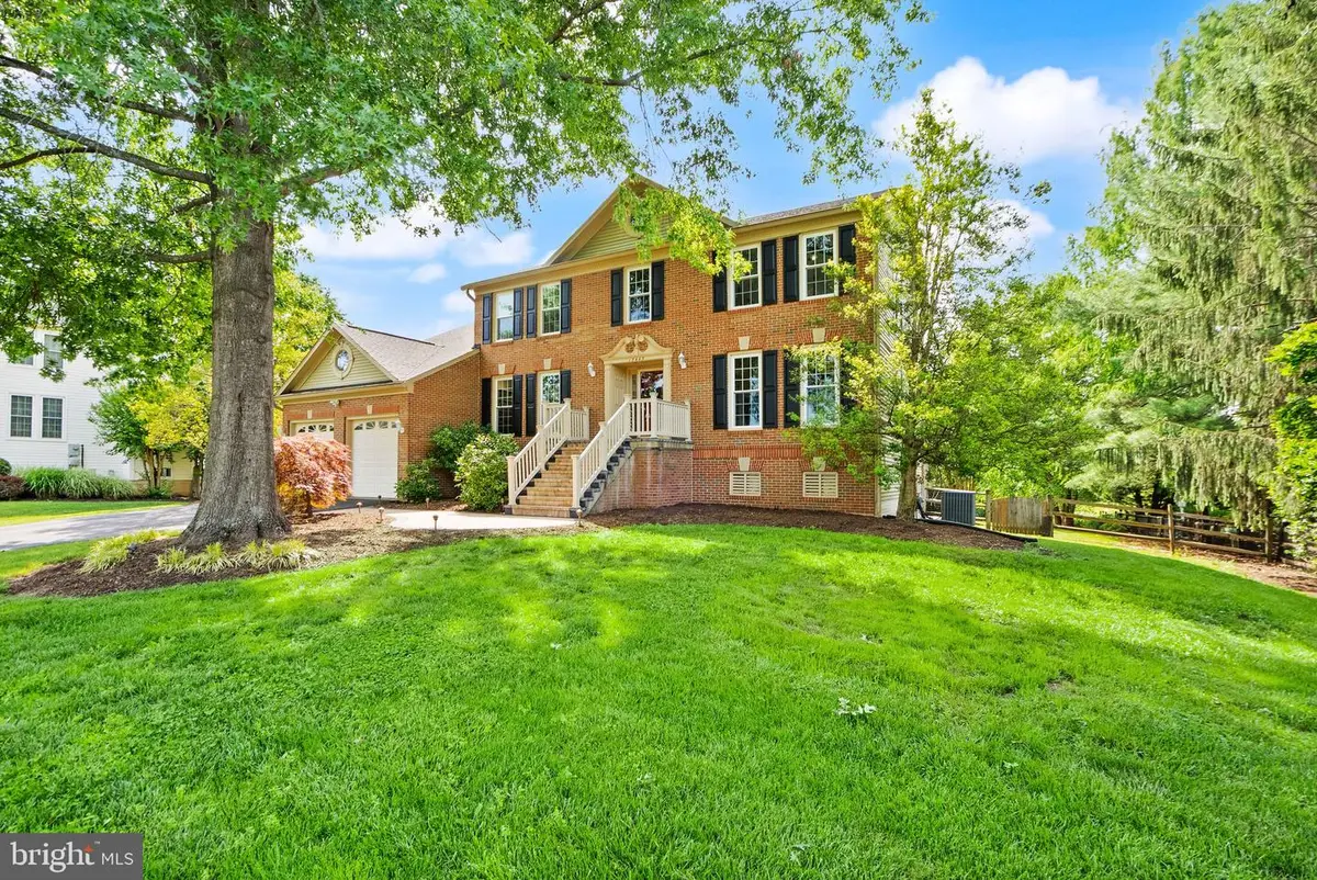 15445 Martins Hundred Dr, Centreville, VA 20120 - #1