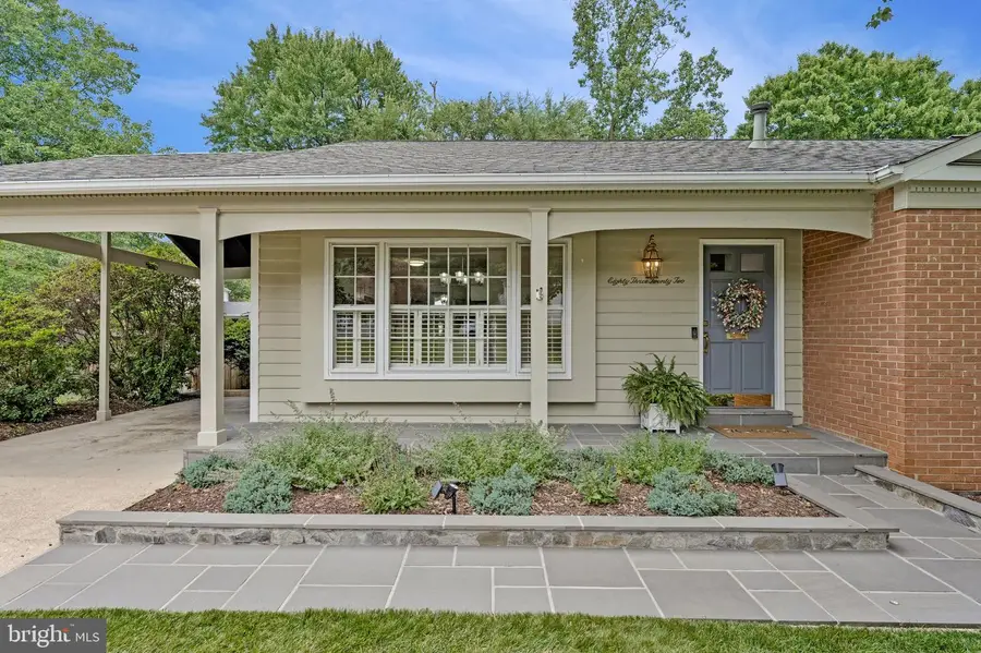 8322 Briar Creek Dr, Annandale, VA 22003 - #2