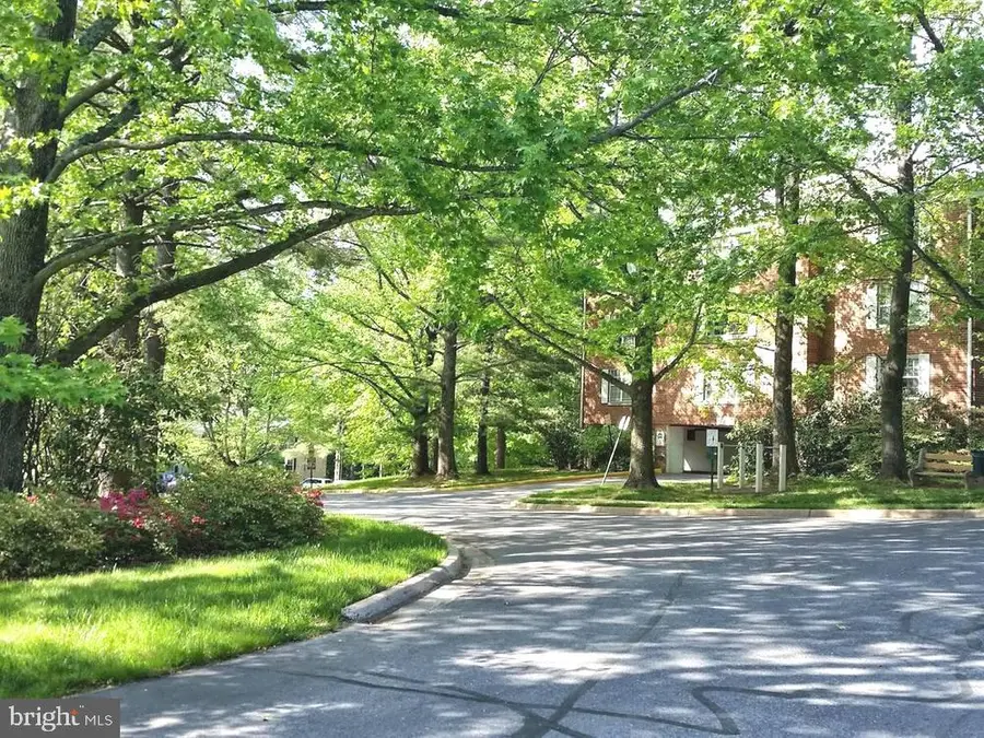 7621 Provincial Dr #211, McLean, VA 22102 - #2