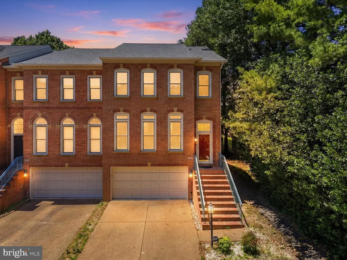 7522 Chrisland Cv, Falls Church, VA 22042 - #1