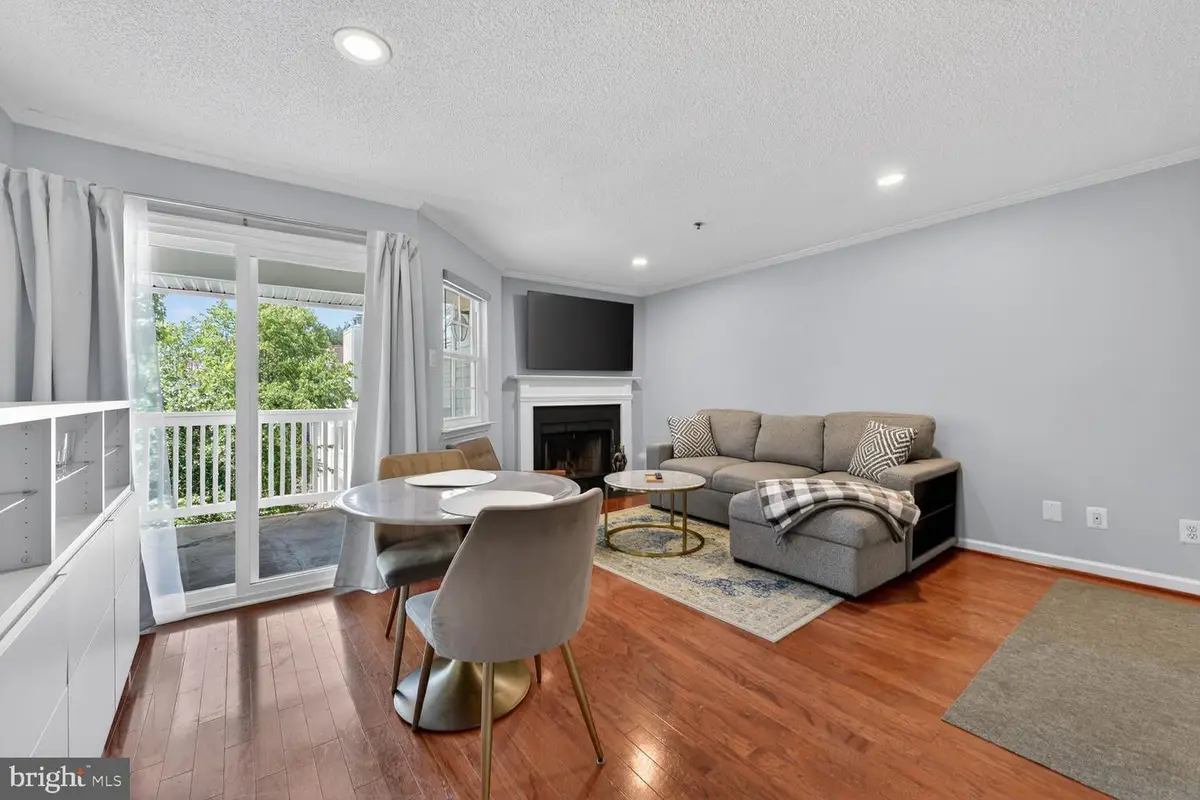 1524 Lincoln Way #416, McLean, VA 22102 - #1