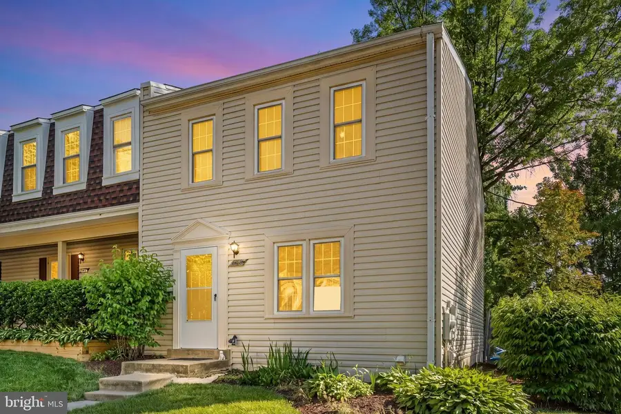 6358 Fenestra Ct, Burke, VA 22015 - #2