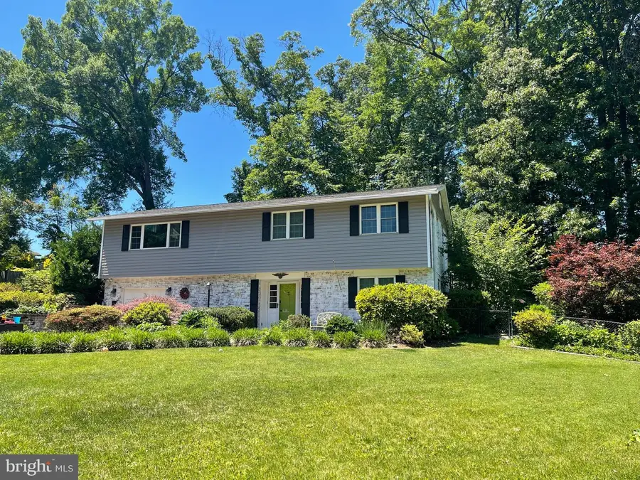 8704 Greystone Pl, Alexandria, VA 22309 - #2
