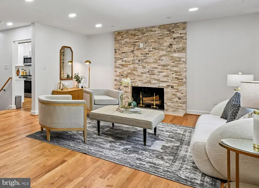 3214 Chichester Ln, Fairfax, VA 22031 - #2