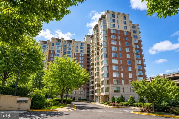 2726 Gallows Rd #806, VIENNA, VA 22180