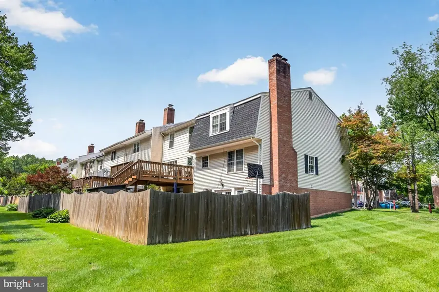 6039 Liberty Bell Ct, Burke, VA 22015 - #2