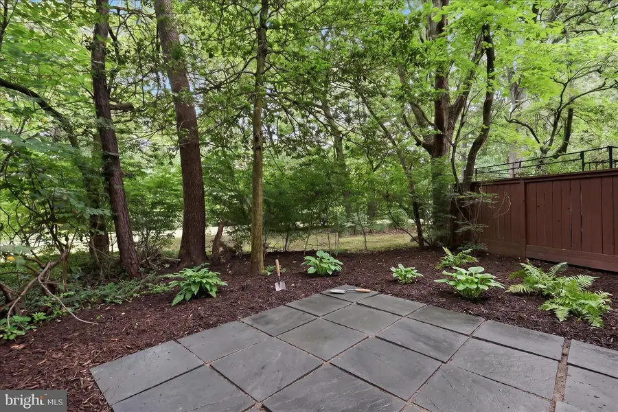 2043 Wethersfield Ct, Reston, VA 20191 - #2